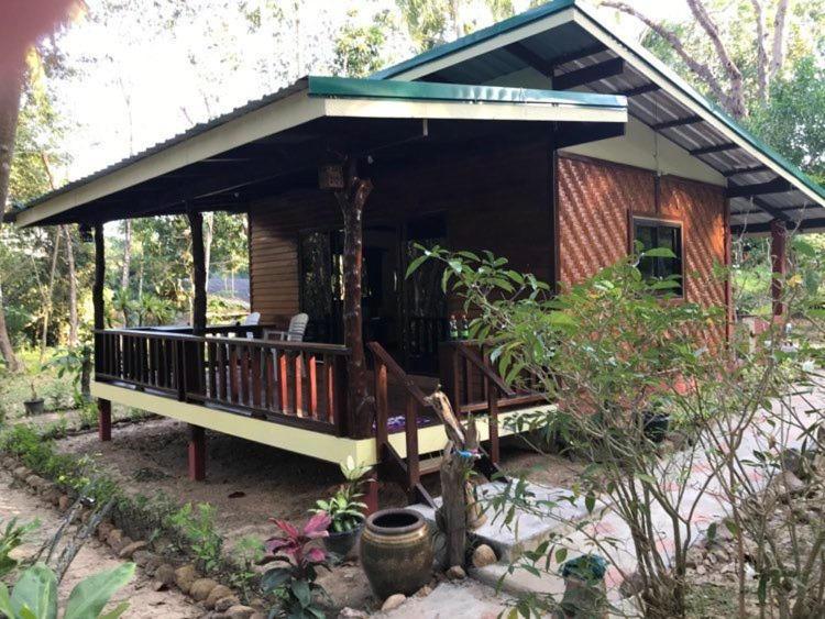 Loma Sea Views Hotel Koh Jum Buitenkant foto
