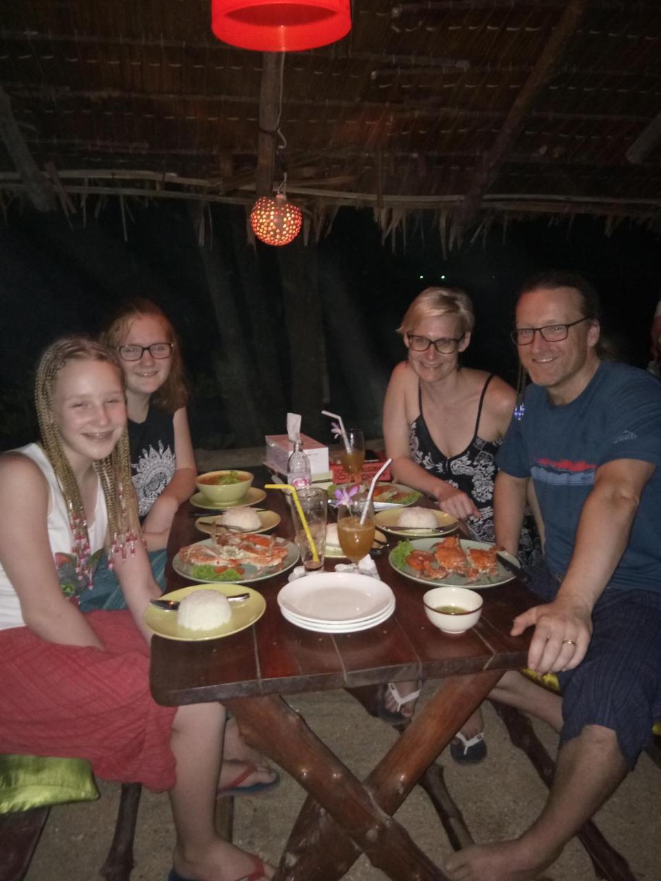 Loma Sea Views Hotel Koh Jum Buitenkant foto